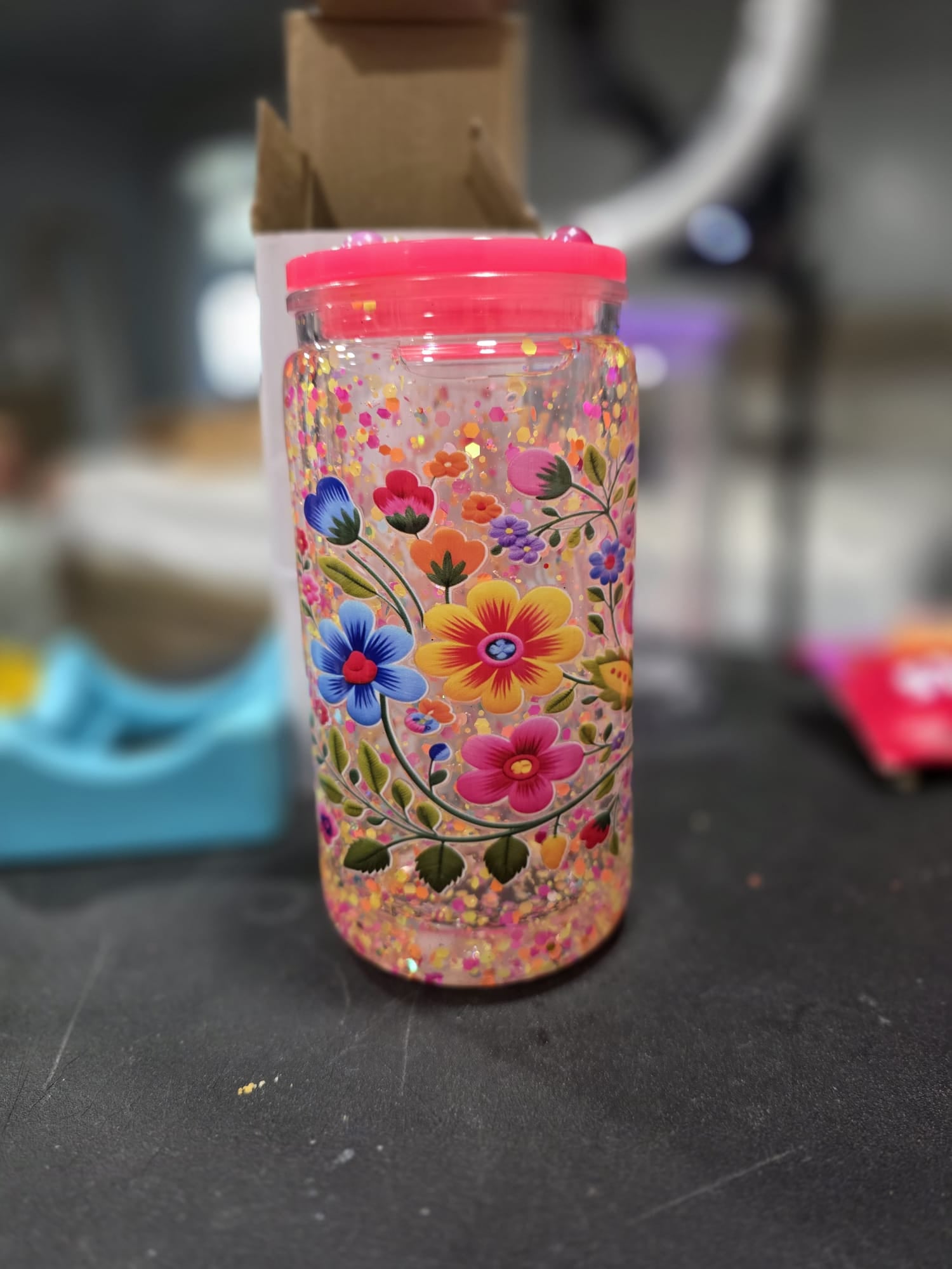 Snowglobe Tumbler flowers