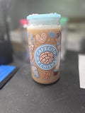 Snowglobe tumbler cafecito y chisme